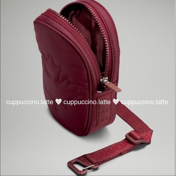 🍁NWT🇨🇦RARE Lululemon Team Canada 22 Future Legacy Crossbody Bag in Red Merlot - Picture 4 of 10
